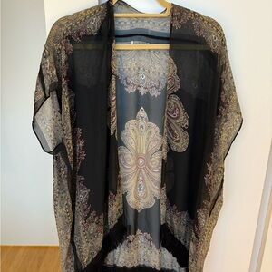 Black and Beige Paisley Kimono